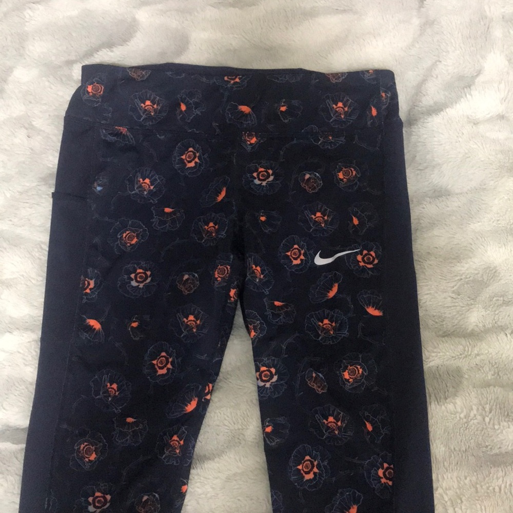 Nike workout leggings
